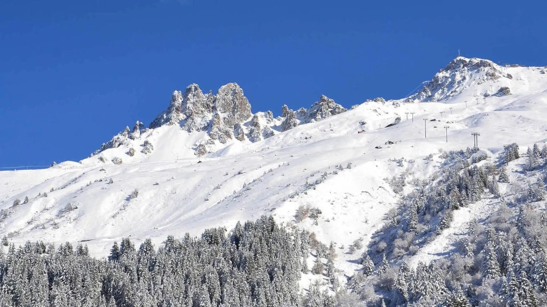 Appartement Idealement Situe, Skis Aux Pieds, Proche Commerces, 2 Pieces Pour 4 Personnes - Fr-1-182-230 Les Allues France