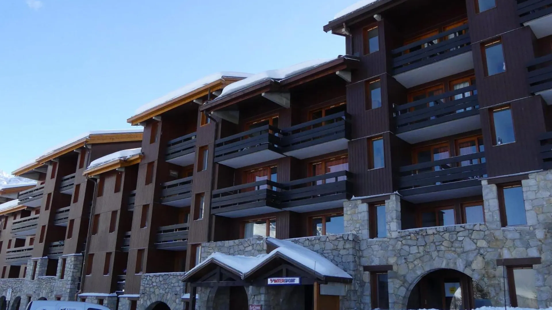 Appartement Idealement Situe, Skis Aux Pieds, Proche Commerces, 2 Pieces Pour 4 Personnes - Fr-1-182-230 Les Allues 0*,  France