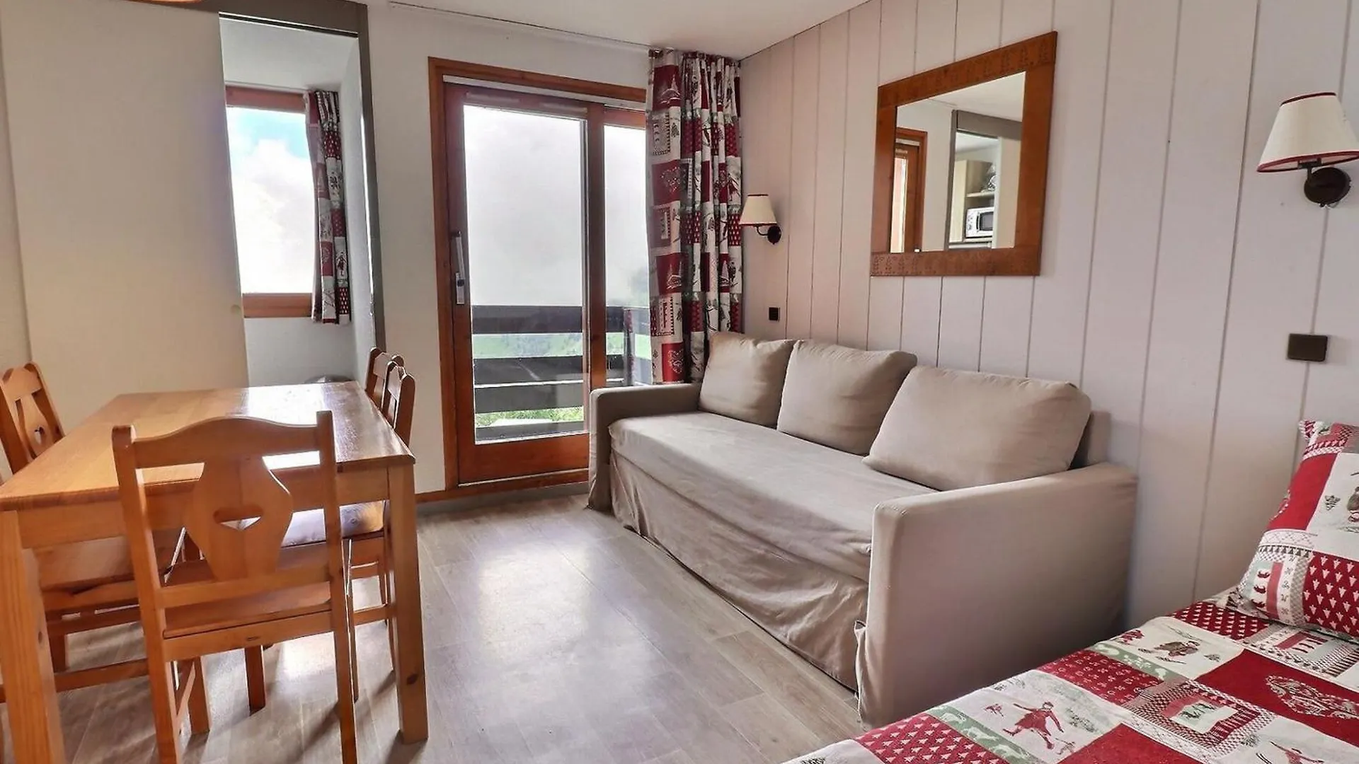 Appartement Idealement Situe, Skis Aux Pieds, Proche Commerces, 2 Pieces Pour 4 Personnes - Fr-1-182-230 Les Allues